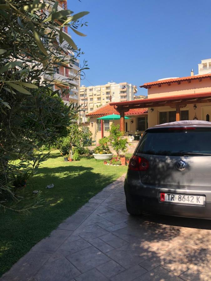 Готель Olive House. Вльора Екстер'єр фото